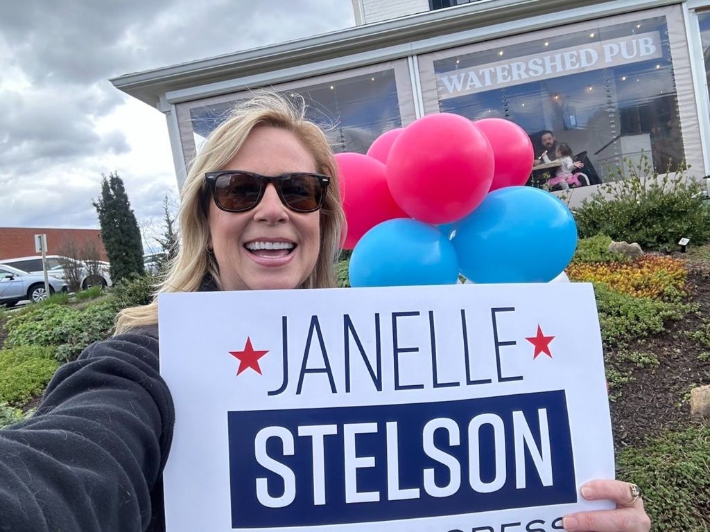 Janelle Stelson