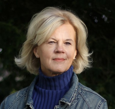 Beth Macy